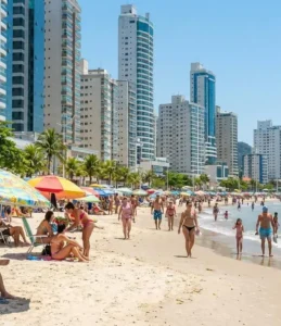 Primeira vez na cidade? O que fazer em Balneário Camboriú: 3 experiências imperdíveis