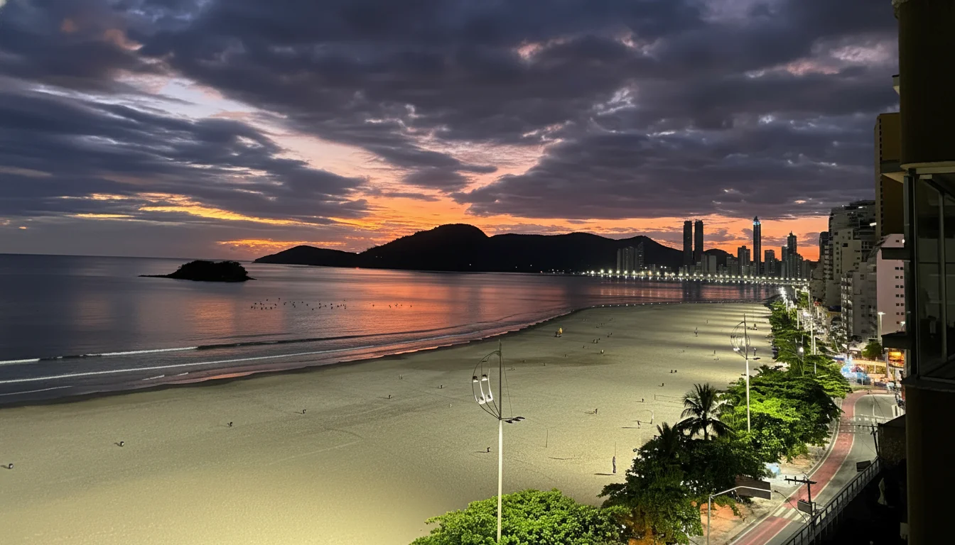 Turistas desfrutando de cruzeiros em Balneário Camboriú a partir de 2026
